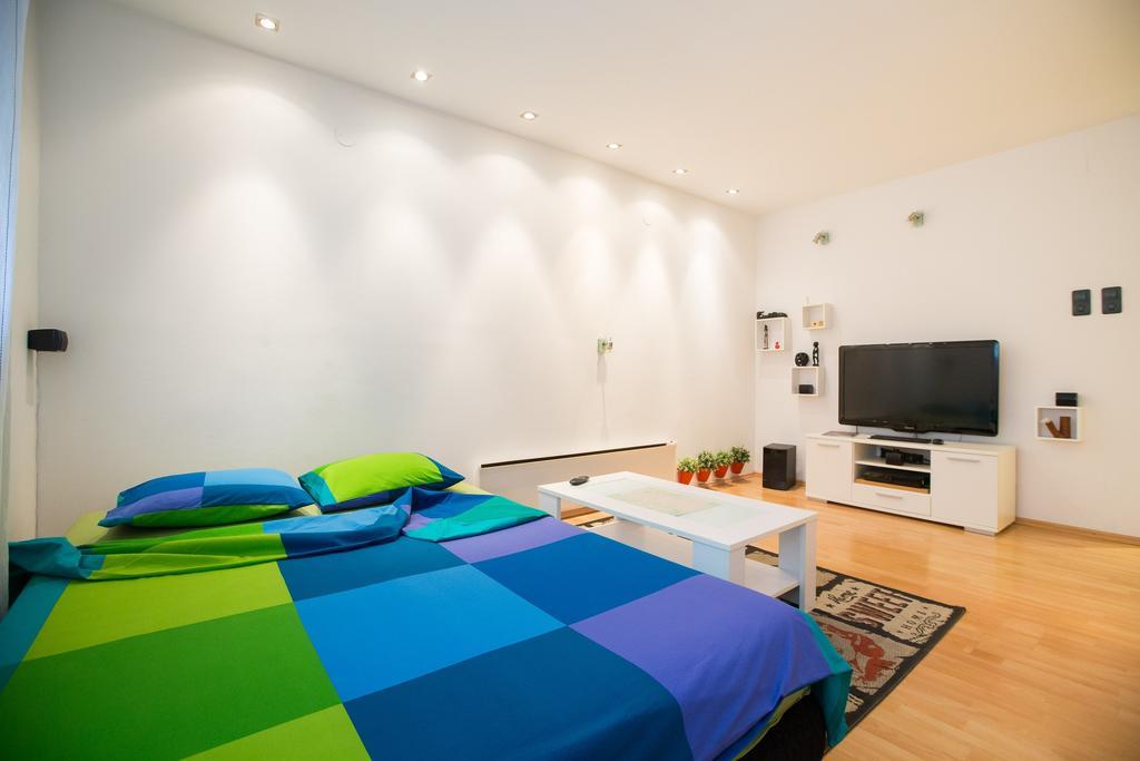 Apartment Eazzynight Center